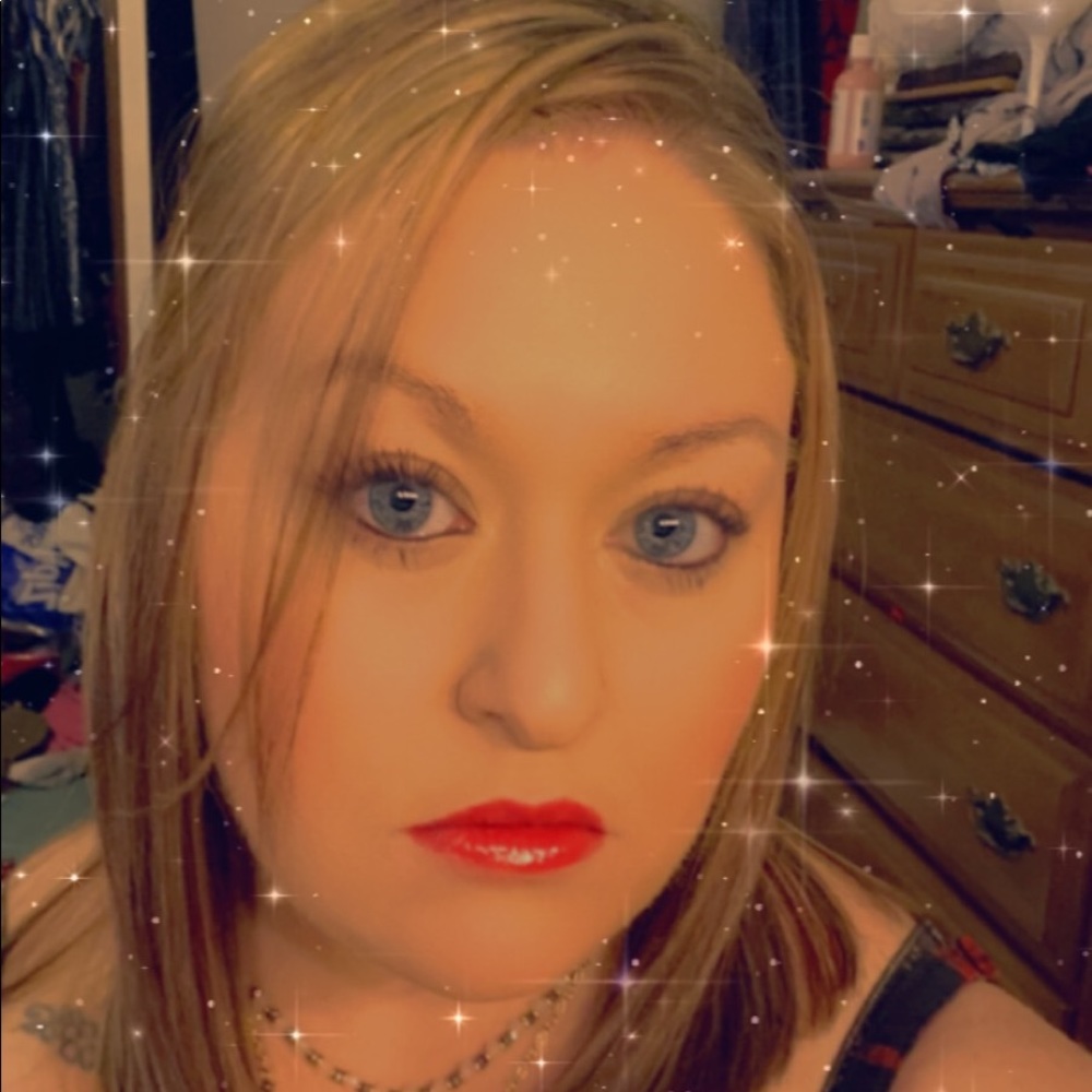 Meet your Posher, Maddy